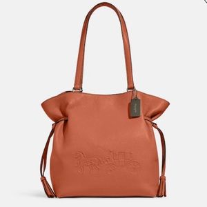 Andy Tote With Horse And Carriage